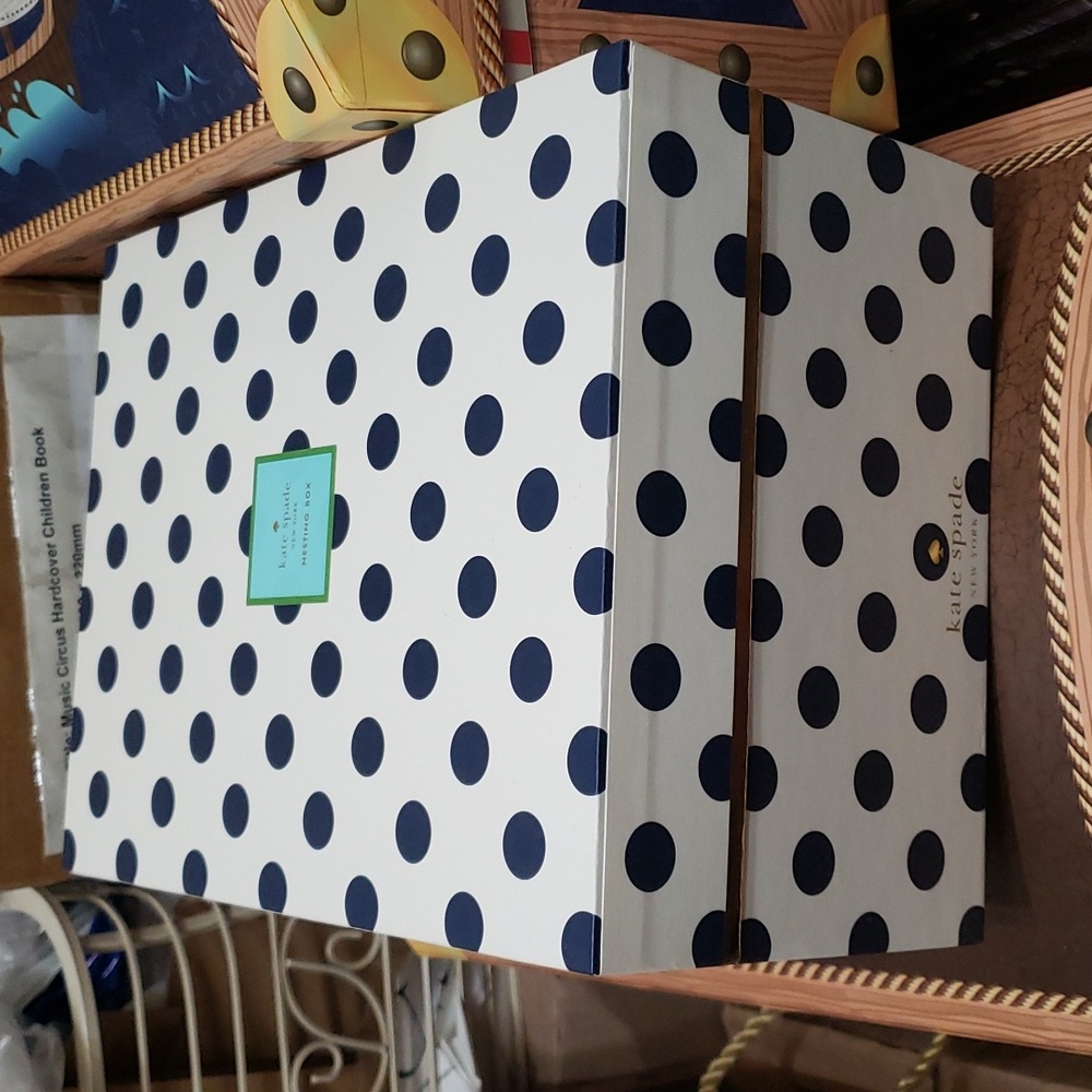 Kate Spade Nesting box